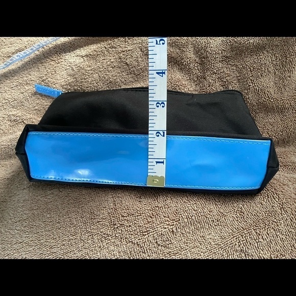 Lancôme Cosmetics Bag - Picture 6 of 7